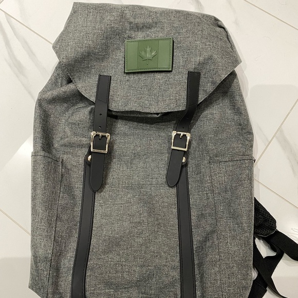 35L Gray Backpack with Canadian military Velcro Patch - Picture 1 of 6